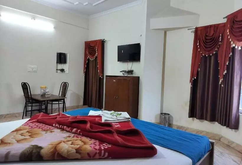 هتل Holiday Inn Paradise