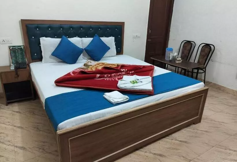 هتل Holiday Inn Paradise