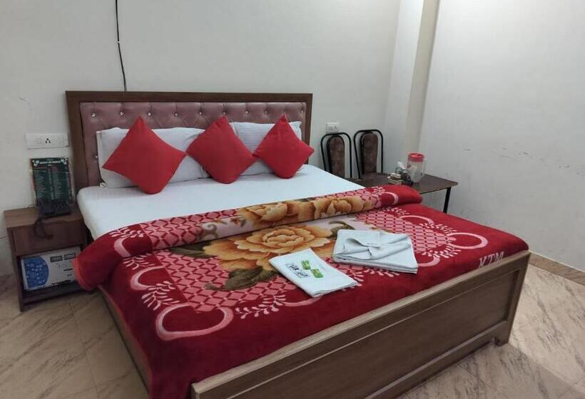 هتل Holiday Inn Paradise