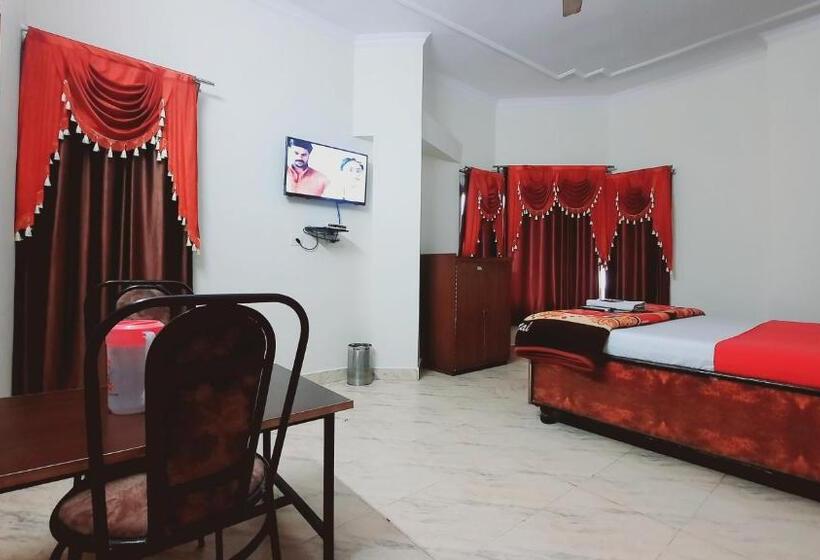 هتل Holiday Inn Paradise