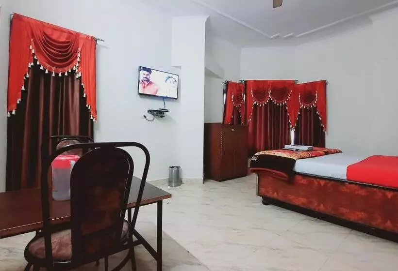 هتل Holiday Inn Paradise