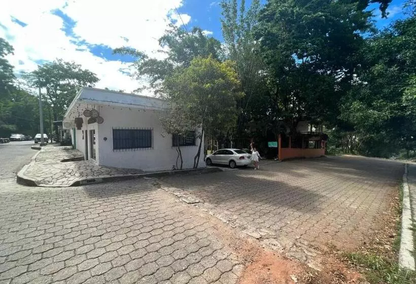 هتل Posada La Cañada