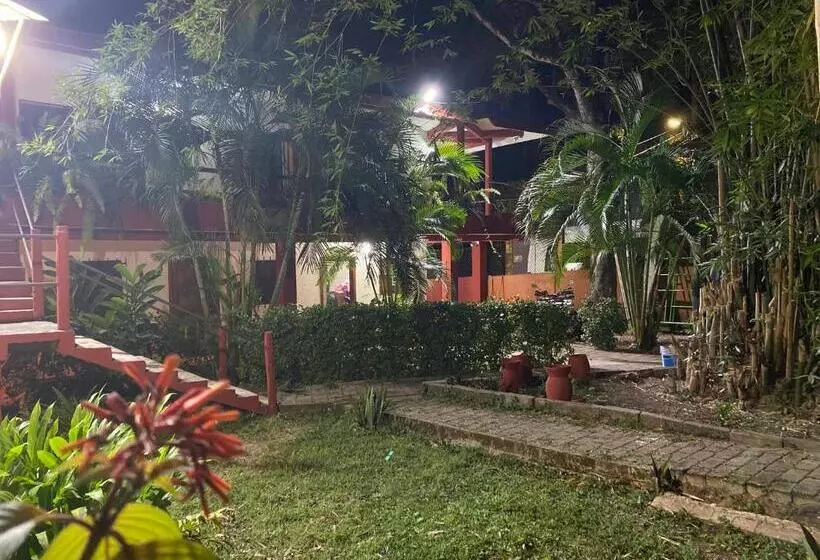 هتل Posada La Cañada