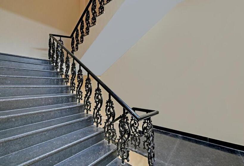 Super Hotel O The Castle Home Stay Inn