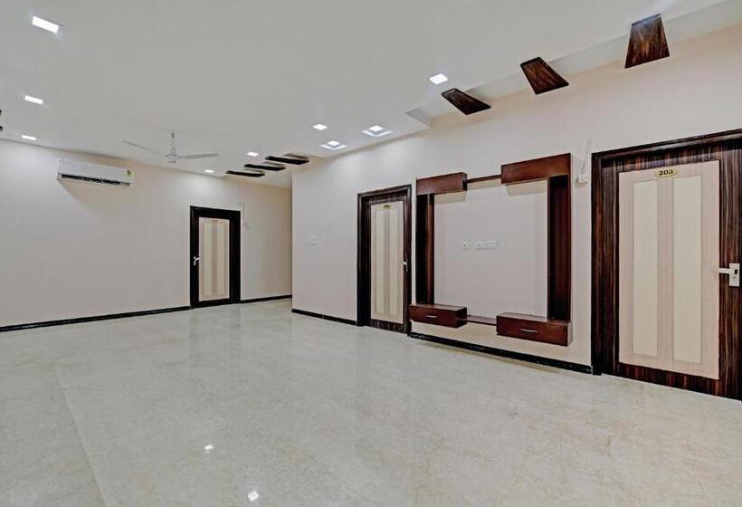 Super Hotel O The Castle Home Stay Inn