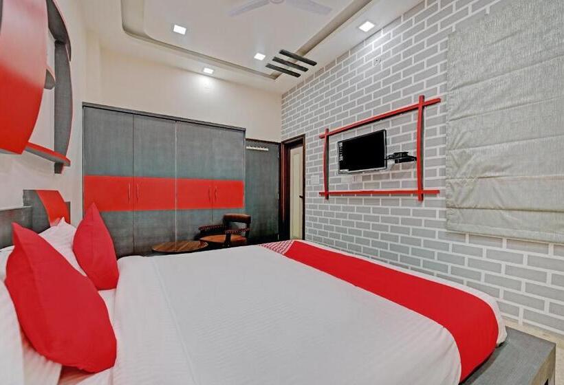 Super Hotel O The Castle Home Stay Inn