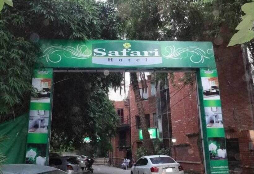 Safari Hotel Mall Road