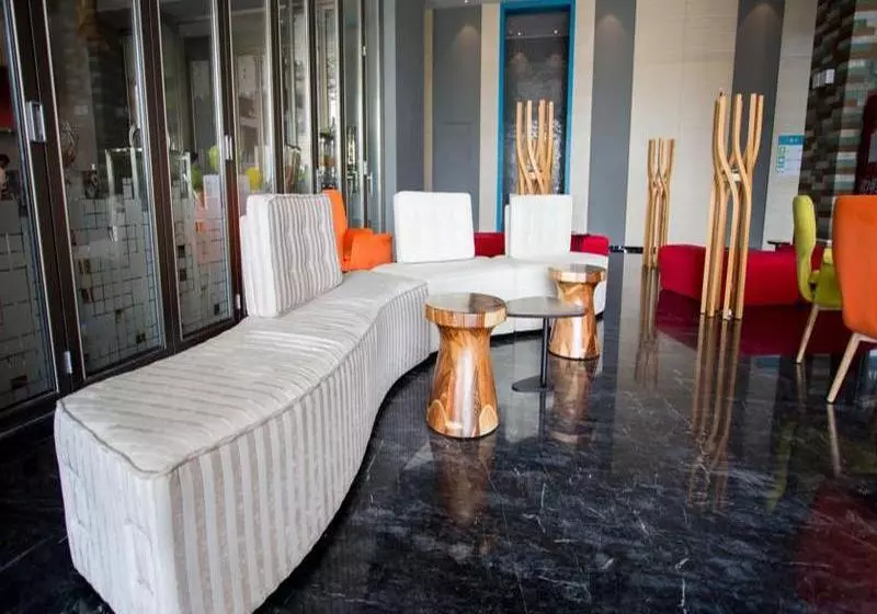 Otel Ibis Styles Huizhou Xunliao Bay