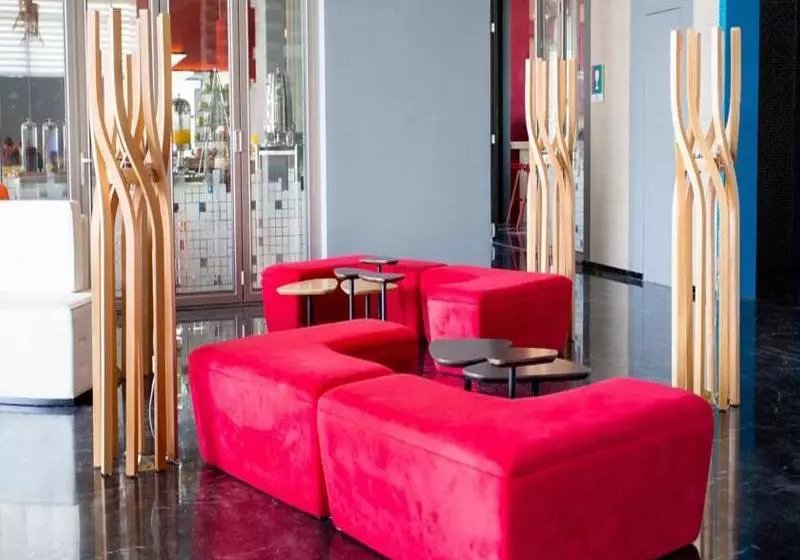 Otel Ibis Styles Huizhou Xunliao Bay