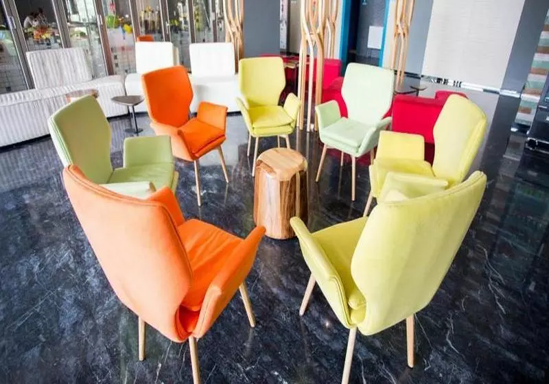 Otel Ibis Styles Huizhou Xunliao Bay