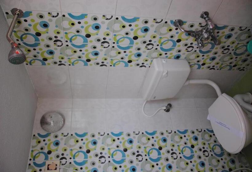 בית מלון כפרי Just Guest House, Chennai Airport