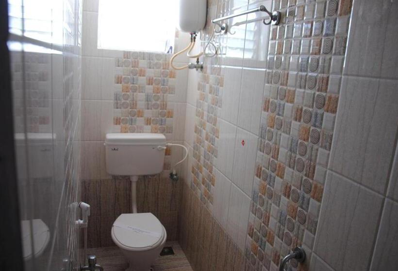 בית מלון כפרי Just Guest House, Chennai Airport