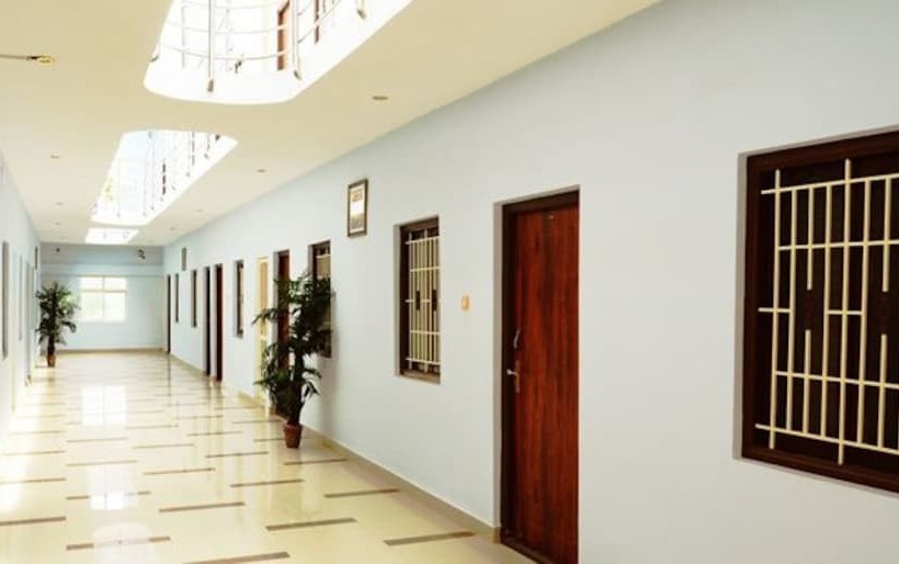 בית מלון כפרי La Flora Paradise Residency