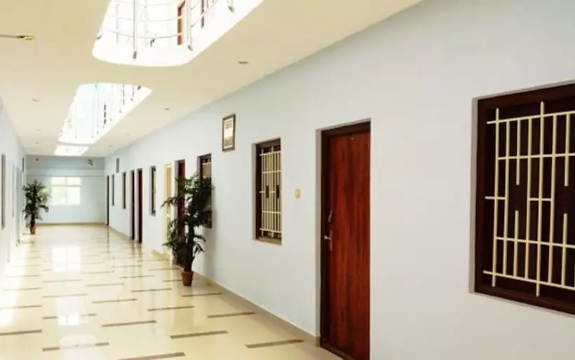 酒店 La Flora Paradise Residency