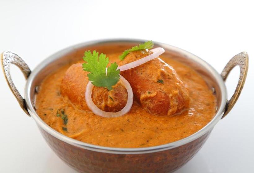 هتل Oyo Premium Vip Road