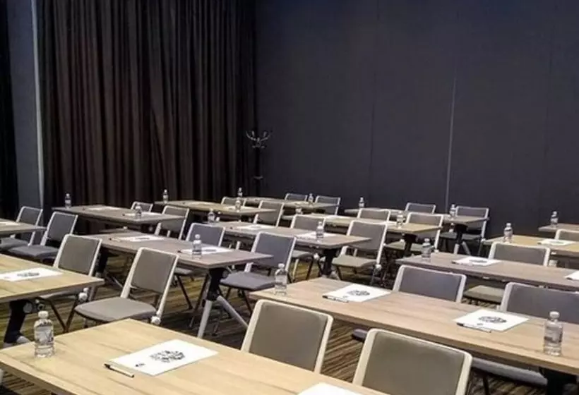 Hotel River Poliforum