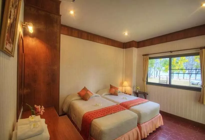 ホテル Samroiyod Holiday Resort