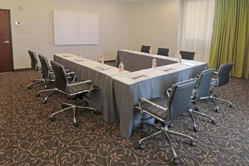 فندق Staybridge Suites San Luis Potosi, An Ihg