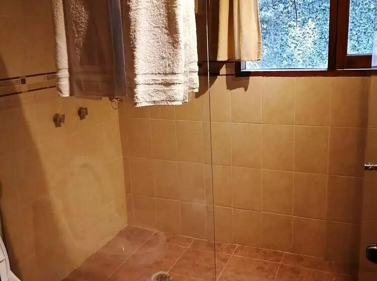 Hotel Suites En La Montaña