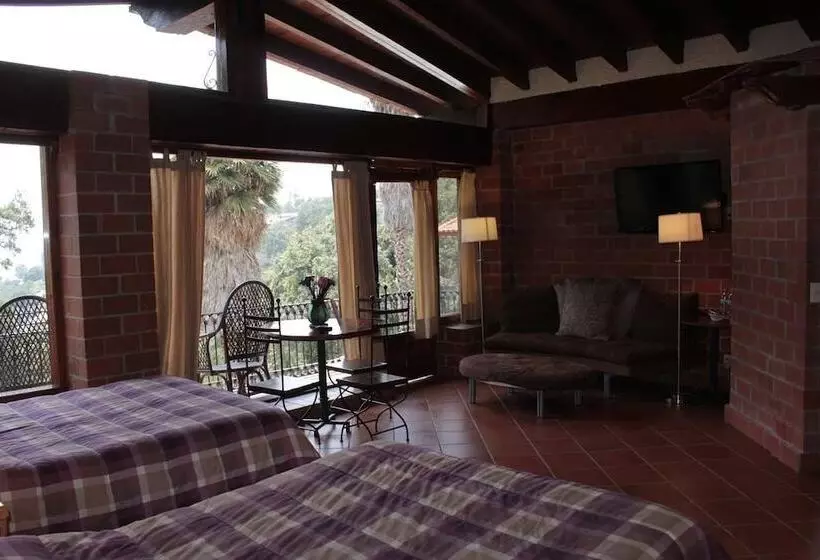 Hotel Suites En La Montaña