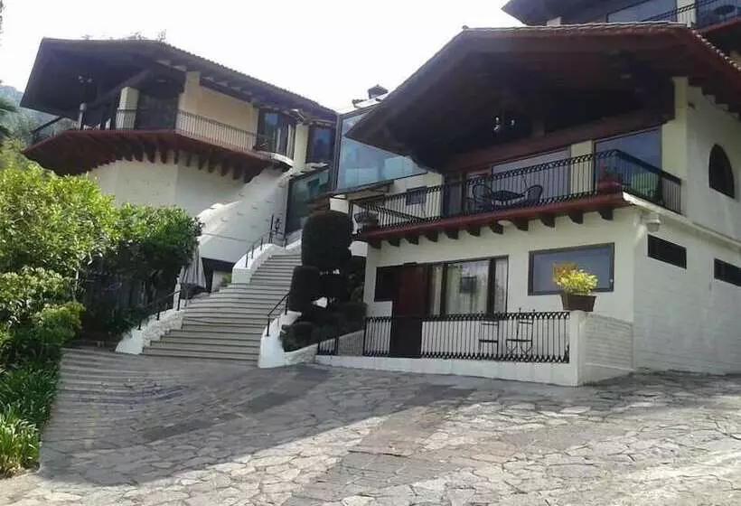 Hotel Suites En La Montaña