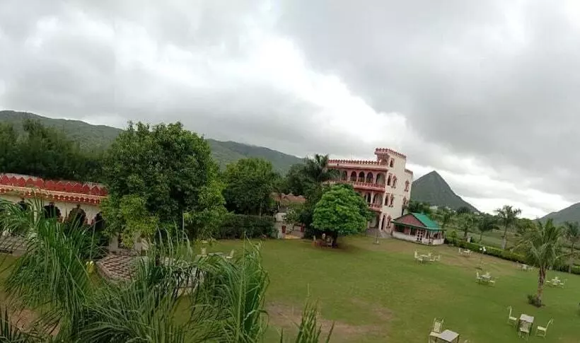 Hôtel The Country Side Resort