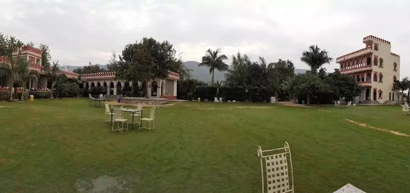 Hôtel The Country Side Resort