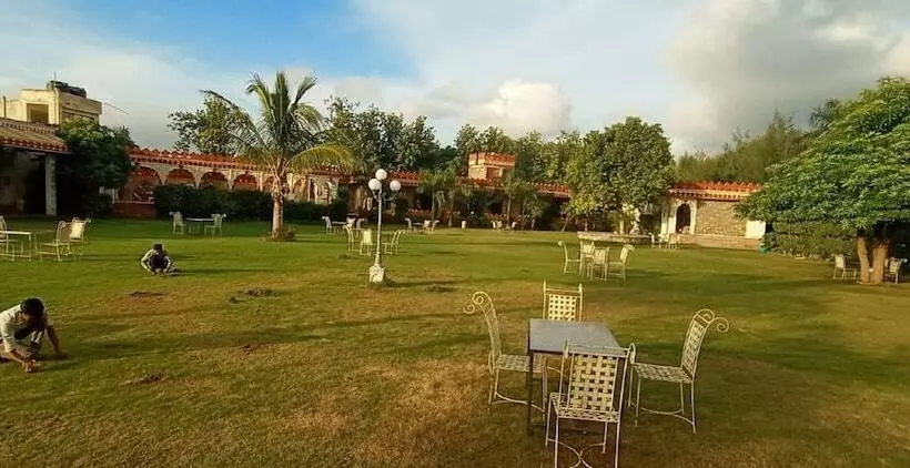 Hôtel The Country Side Resort