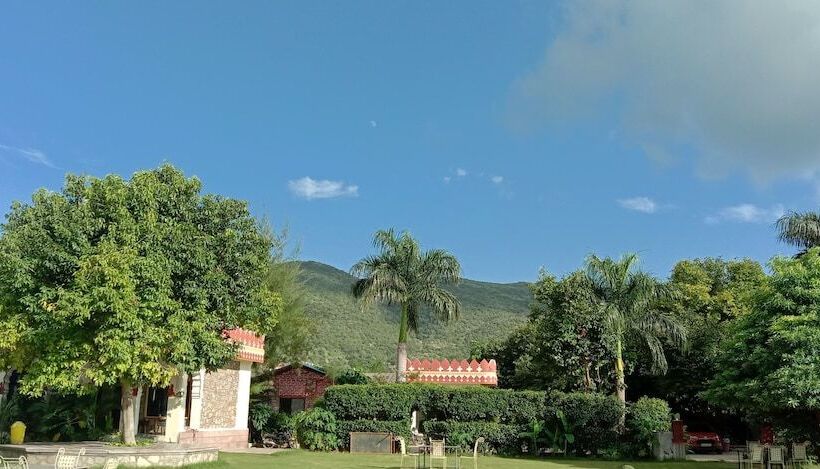 فندق The Country Side Resort