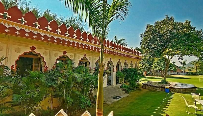 فندق The Country Side Resort