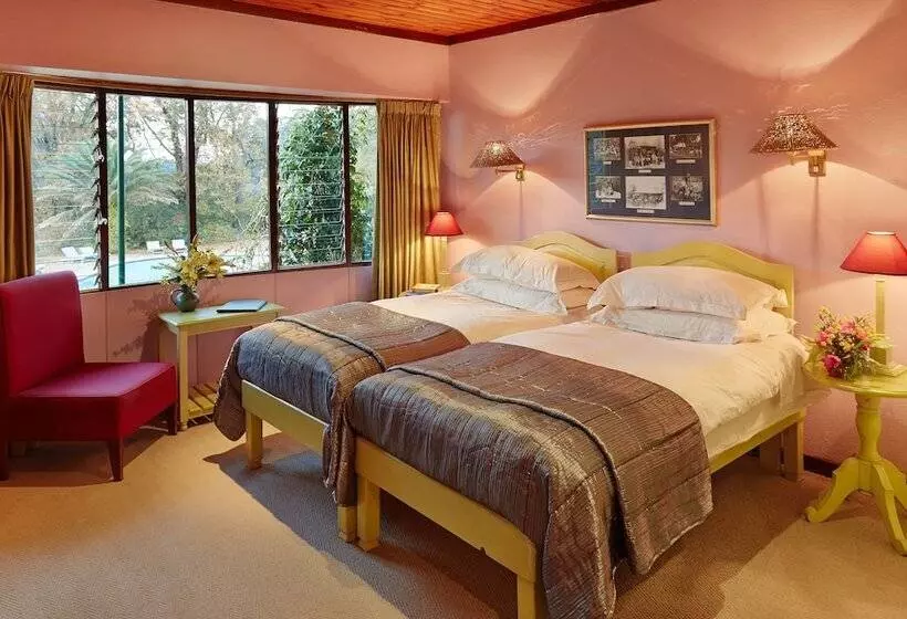 هتل The Foresters Arms