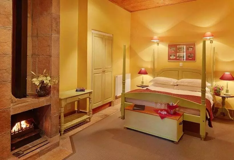 هتل The Foresters Arms