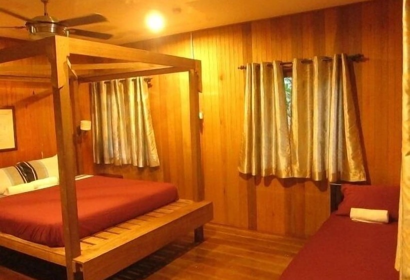 ホテル The Roots Eco Resort