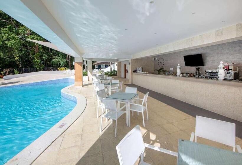 هتل Viva Heavens By Wyndham, A Trademark All Inclusive