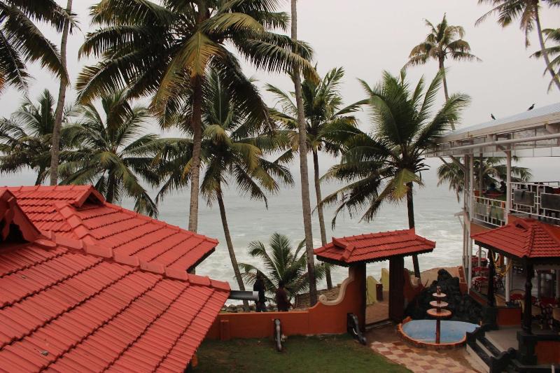 酒店 Woodhouse Beach Resort