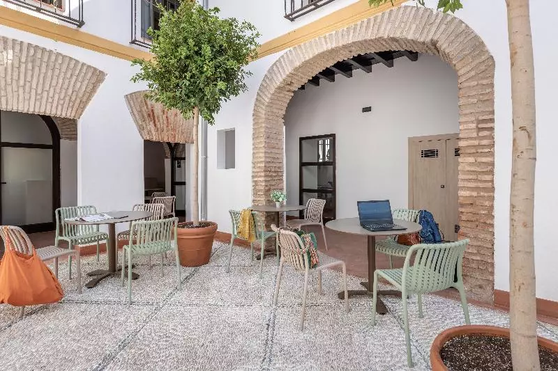 هتل Libere Cordoba Patio Santa Marta