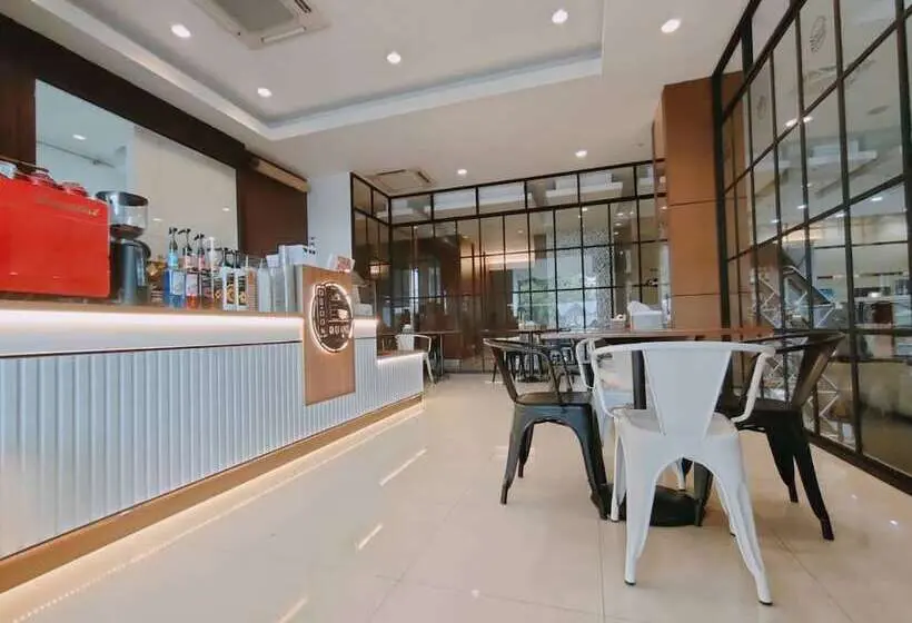 At 115 Hotel By Rompo