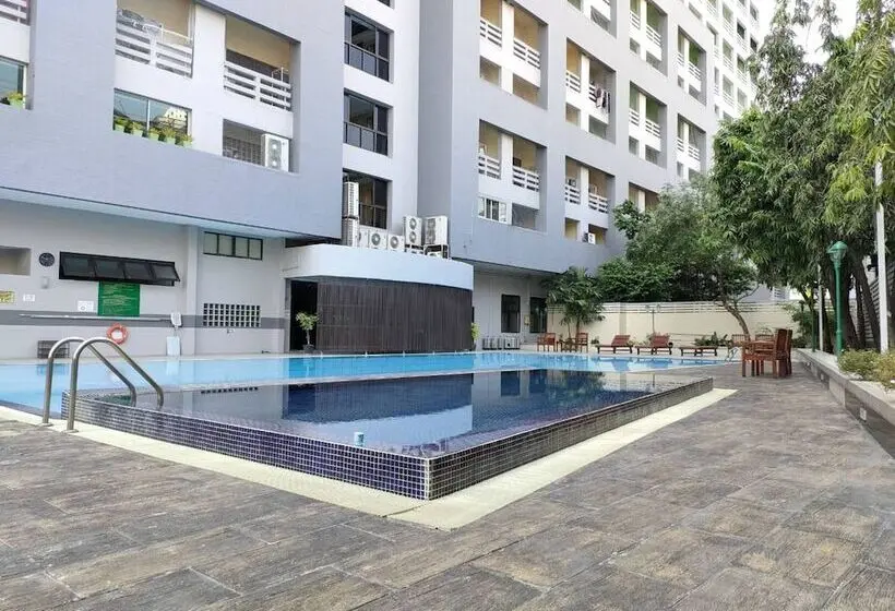 At 115 Hotel By Rompo