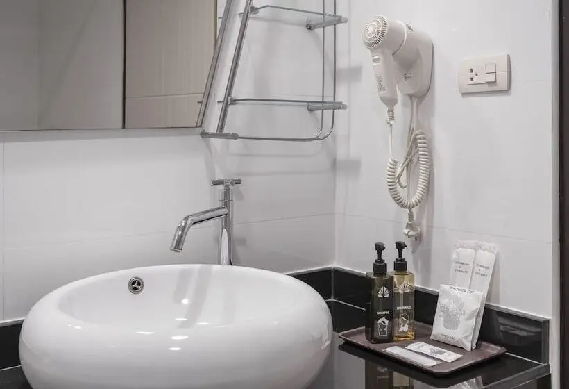 At 115 Hotel By Rompo