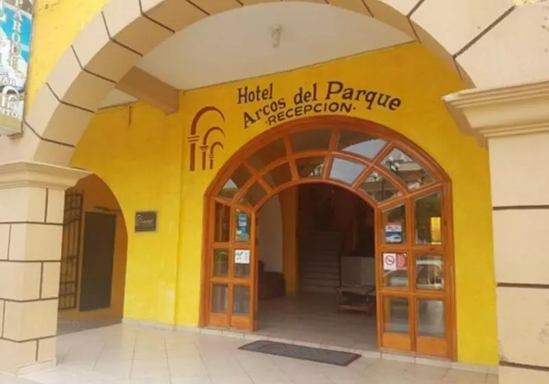 Hotel Arcos Del Parque