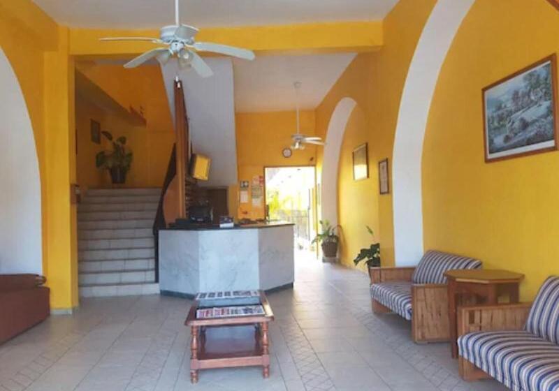 فندق Arcos Del Parque