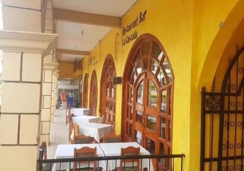 Hotel Arcos Del Parque