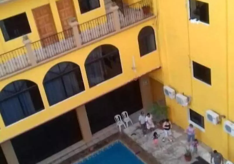 Hotel Arcos Del Parque