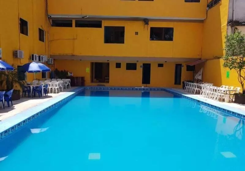 Hotel Arcos Del Parque