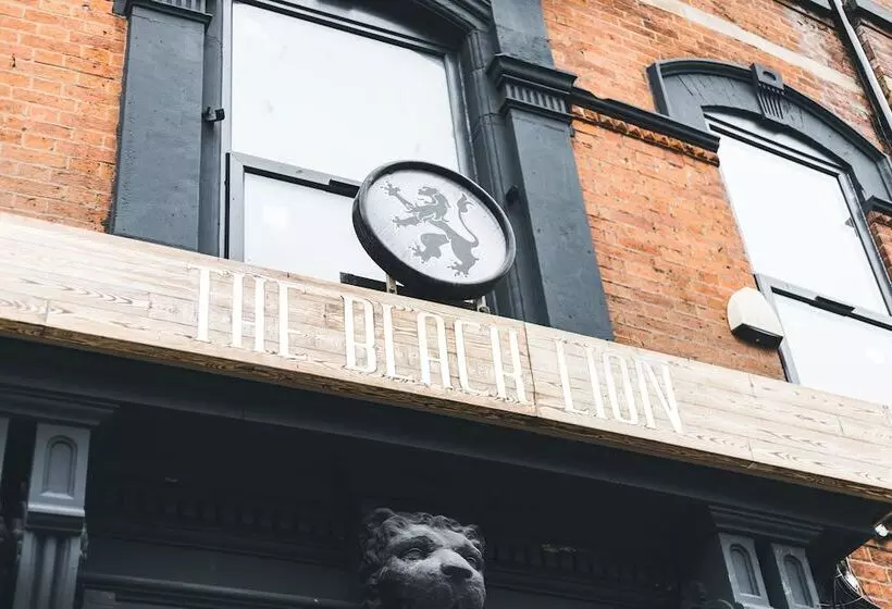 فندق Black Lion