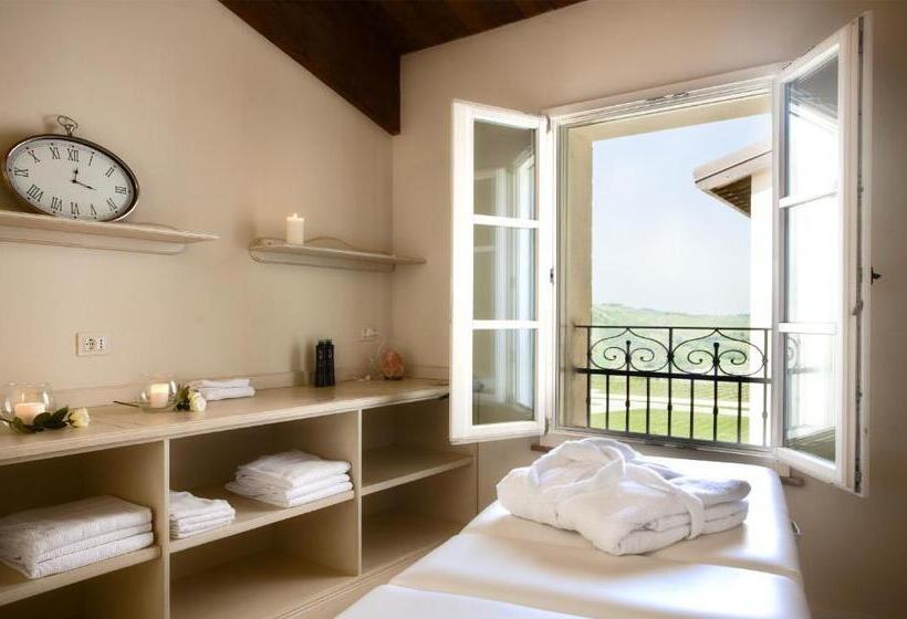 فندق Borgo Conde Wine Resort