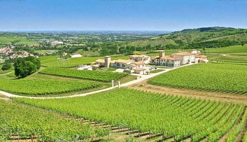 هتل Borgo Conde Wine Resort