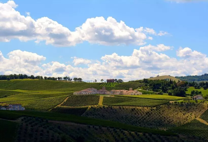 هتل Borgo Conde Wine Resort