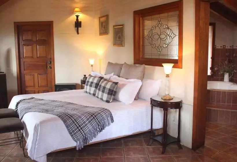 فندق Bosque Escondido