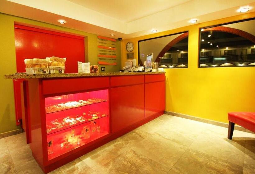 酒店 Boulevard Mexicali